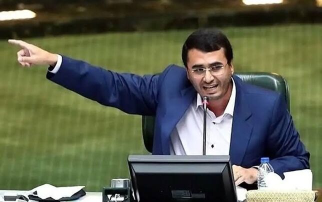 
5 قران بیشتر می‌دهیم، 
اما از آمریکا نمی‌خریم 