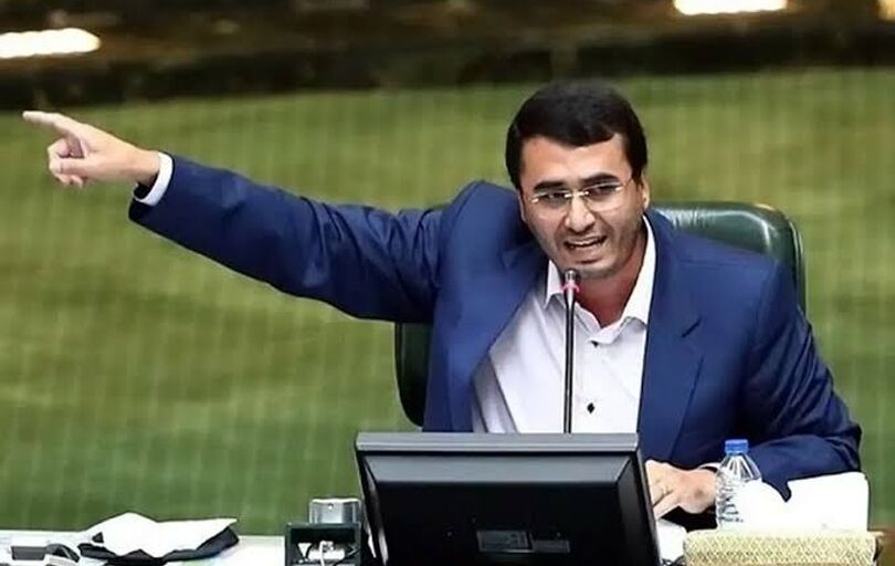 
5 قران بیشتر می‌دهیم، 
اما از آمریکا نمی‌خریم 