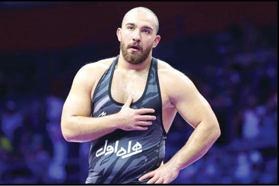 زارع، کوه اقتدار 