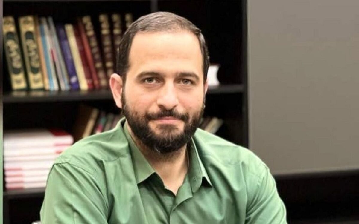  خدا پدر پزشکیان را بیامرزد

که اخراج اساتید را انکار نکرد