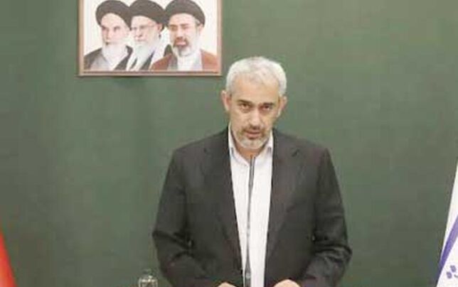 کارت زرد مجلس به وزیر اقتصاد 

در پی سوال درباره گرانی‌ها