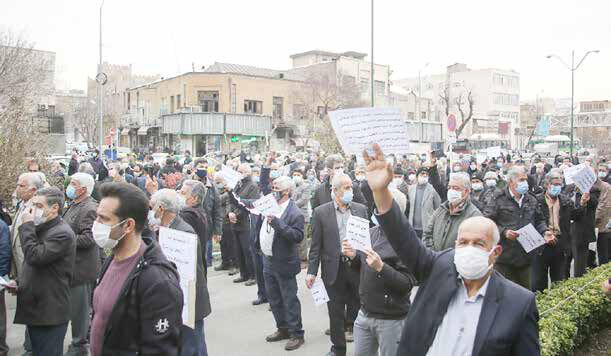
مهمانان ناخوانده، پای سفره باز کارگران