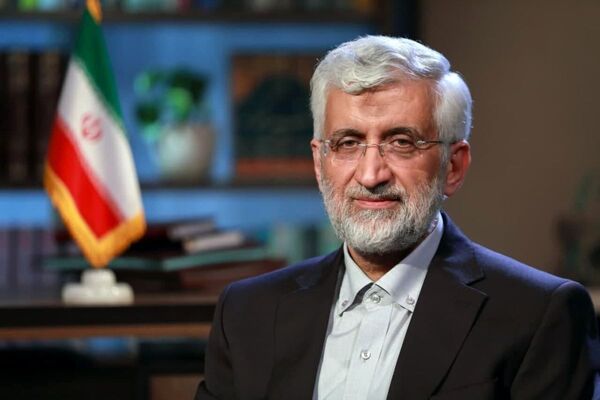 تکذیب نامه ۲۰۰ صفحه‌ای منتسب به جلیلی توسط عضو دفتر وی
