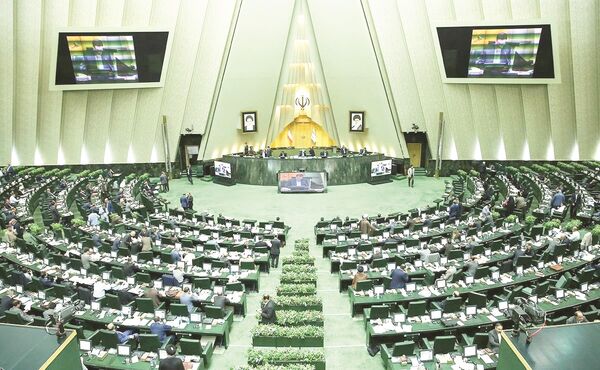 وزارت کار موظف به پرداخت مستمری بیمه‌شدگان از طریق پایگاه رفاه ایرانیان شد