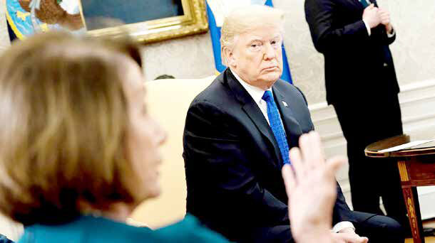 
یک گام تا سقوط
