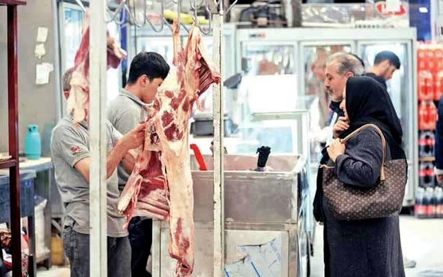 «شهر» در تب نان می‌سوزد