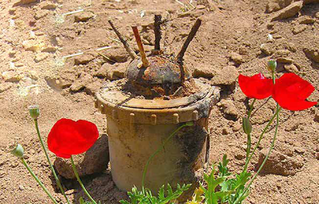 اینجا جنگ تمام نشده است