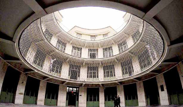 
تأملی در روزهای تلخ گذشته
