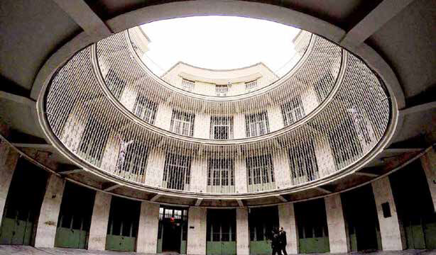 
تأملی در روزهای تلخ گذشته