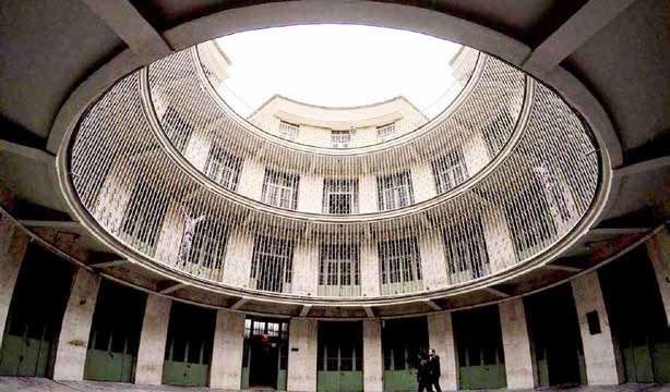 
تأملی در روزهای تلخ گذشته