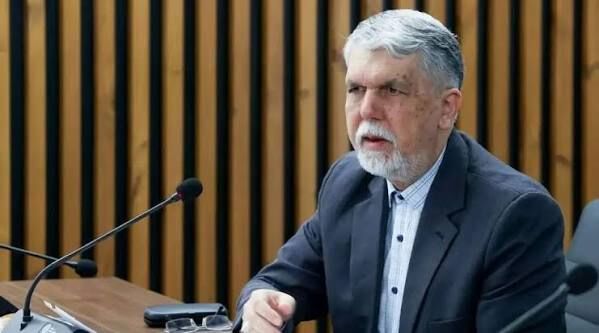 
«قانون حفظ حجاب، 
ابلاغ باید گردد»