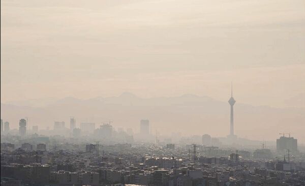 استاد محیط زیست دانشگاه تهران دانشگاه تهران: هاله بنفش روی تهران نشانه مازوت‌سوزی است
