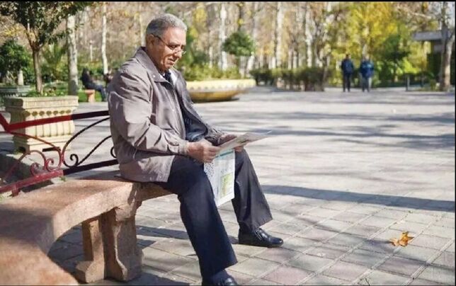 
بازنشستگان برای گرفتن وام 50 میلیون تومانی مرارت‌ها می‌کشند