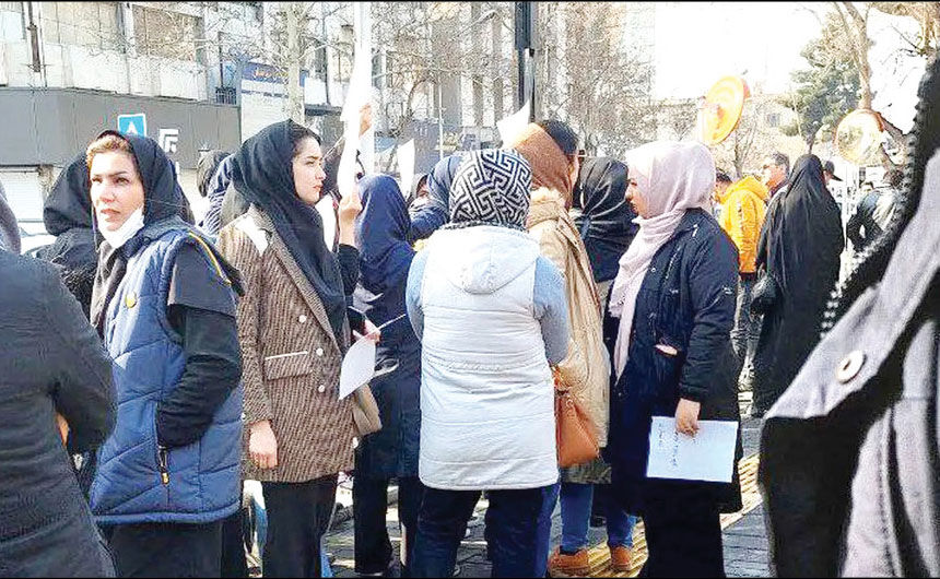 تجمع پرستاران مشهدی 

مقابل دانشکده علوم پزشکی