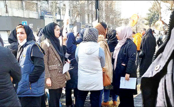 تجمع پرستاران مشهدی 

مقابل دانشکده علوم پزشکی