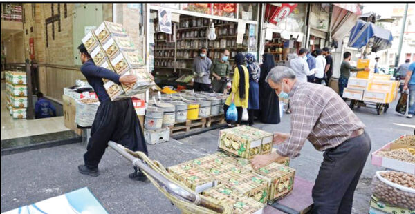 
گذران زندگی برای کارگران بسیار سخت شده است