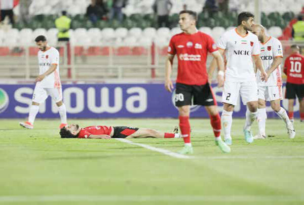 دو قدم مانده به جام