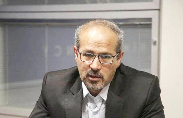 خدایی: نگاه دولت به کارگران، آزاردهنده و از بالا به پایین است