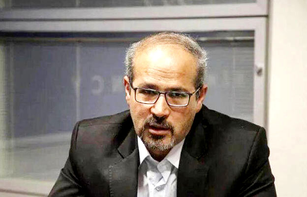 خدایی: نگاه دولت به کارگران، آزاردهنده و از بالا به پایین است