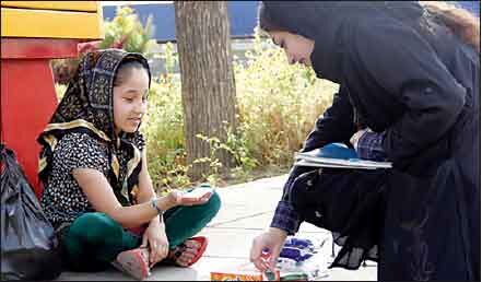 کودکان کار را به نگاه سرد میهمان نکنیم