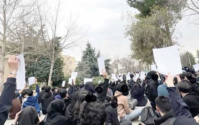 موج احضار، احکام تعلیق و اخراج در فضای ابهام