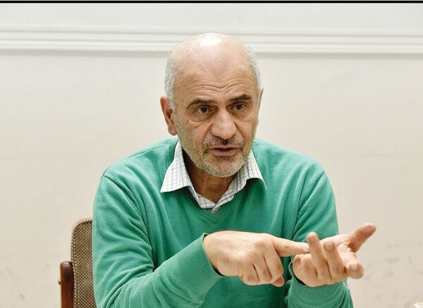سیاست‌های تورم‌زا و ضددولتی مندرج در لایحه بودجه ۱۴۰۴ را جدی بگیرید