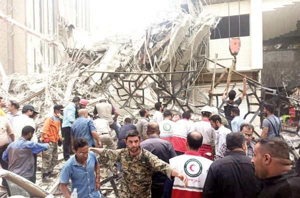 گلایه خانواده‌های جانباختگان حادثه متروپل از تأخیر در عدم برگزاری دادگاه