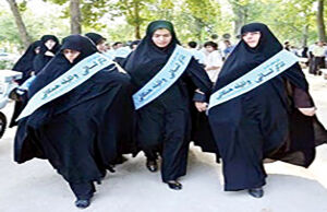 بازداشت سه نفر به اتهام درگیری 

با خانم حجاب‌بان