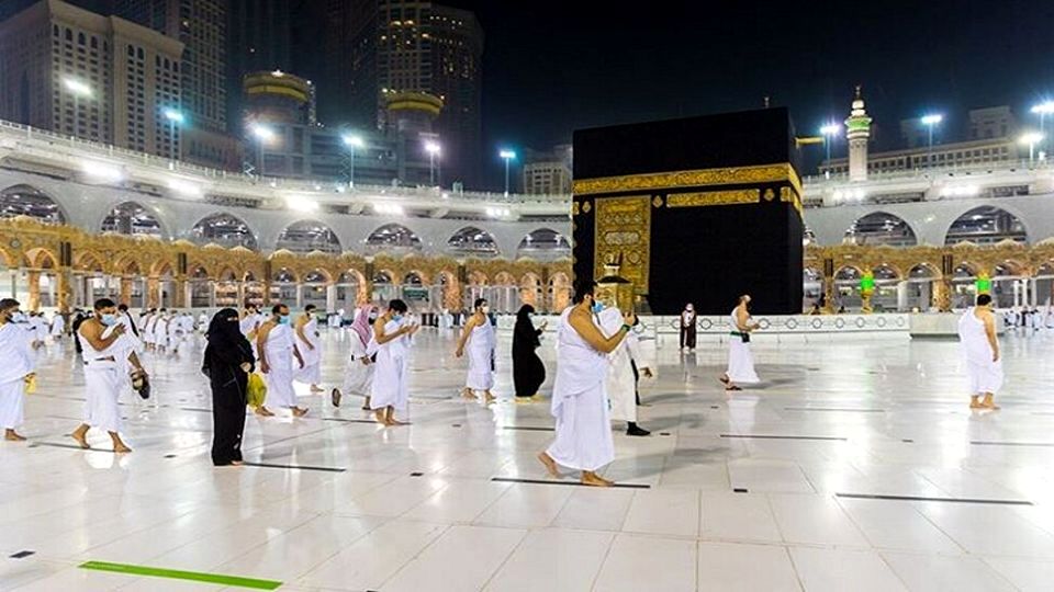تذکر رعایت حجاب

به حاجی‌ها هم رسید!