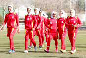 فوتبال بانوان دو پله بالاتر