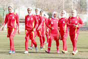 فوتبال بانوان دو پله بالاتر