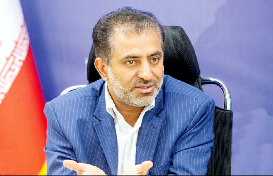 چه اشکالی دارد عضو توانمند جبهه پایداری در دولت مسئولیت بگیرد؟ 
