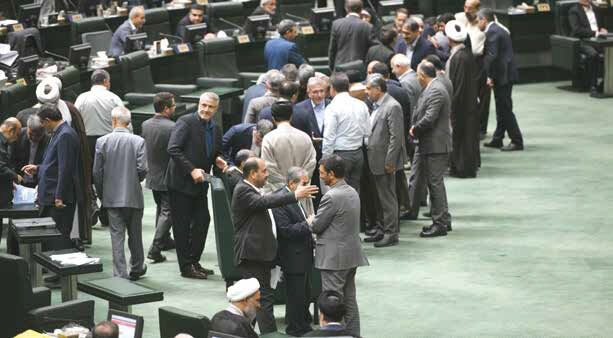طیرۀ منافع ملی در دم فروبستن‌ها و گفتن‌های نابجا