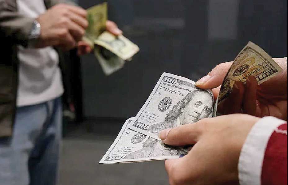 
بانک مرکزی در خدمت دلالان نزدیک به خود