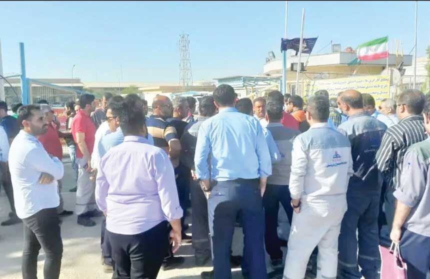 

به اخراج همکاران و کسر حقوق معترضیم