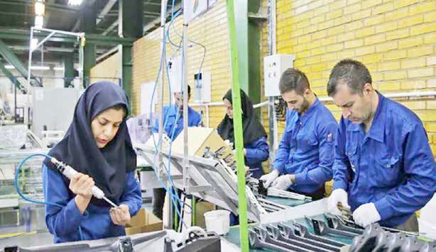 
دولت به هشدارها در مورد  وضعیت خانوارهای کارگری توجه کند