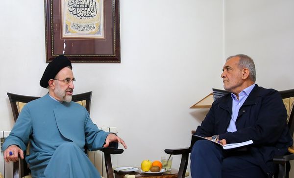 محمد خاتمی در پیامی تصویری:

به دکتر پزشکیان رأی خواهم داد