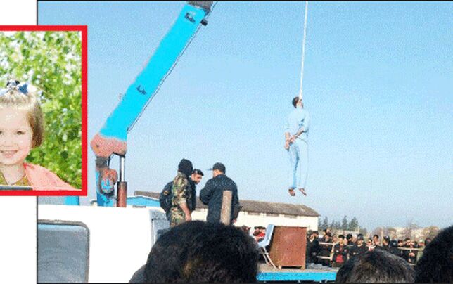 اعدام در ملأعام قاتل عروسک روستا