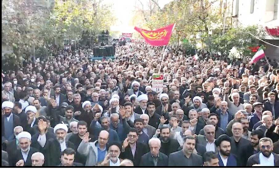 
برخورداری تمامی اشخاص از حق برگزاری راهپیمایی و یا شرکت در آن