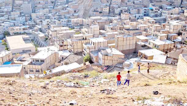 دور  از  مدار  رشد  و  در چرخه  فقر  و  آسیب 