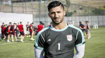 
رشید کنار کشید!‌