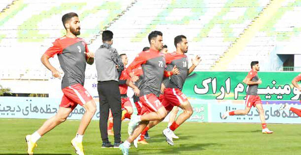 
قرمزِ تاریک
