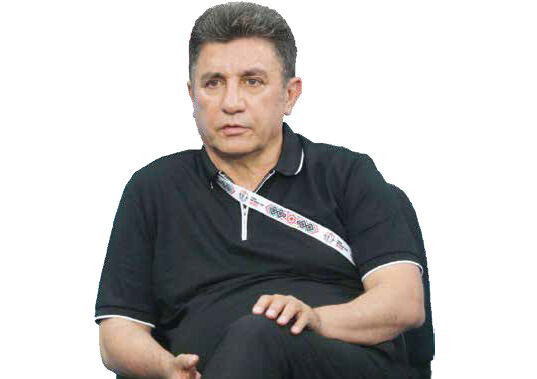 ابهام‌های قلعه‌نویی!