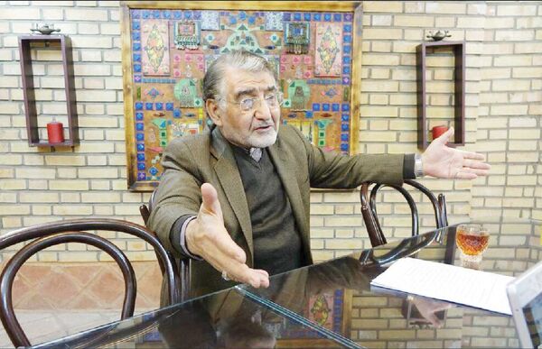
۱۵ همسایه داریم، اما هنوز به یک مسیر تجاری گره خورده‌ایم