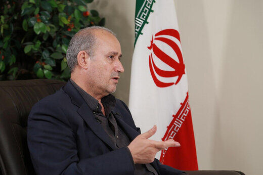 تاج غرق می‌شود؟
