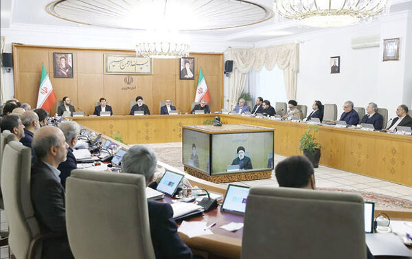 اصل بر صلاحیت است، مگر آنکه دلیل معتبری بر عدم صلاحیت وجود داشته باشد