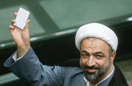  دنبال افرادی هستیم که برای روی مین رفتن هم آماده باشند