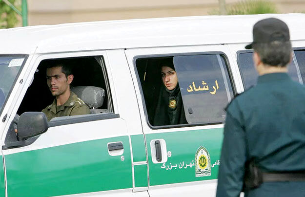 با هرگونه رفتار و کُنش اشتباه احتمالی ماموران برخورد خواهد شد