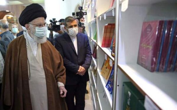 غلبه کتاب‌های خارجی برای کودکان عیب بزرگی است