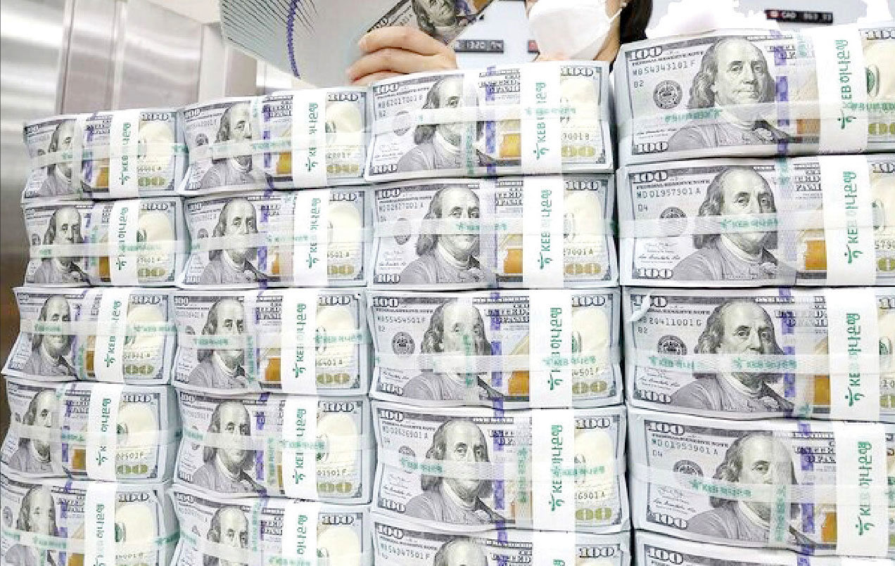 ۹ میلیارد دلار ارز حاصل از صادرات به کشور برنگشته است